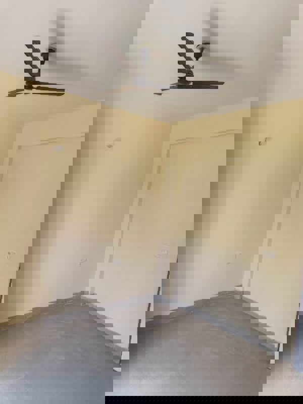 2 BHK Apartment For Rent in Vatika City Homes