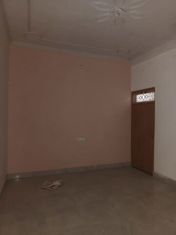 Room in 4 BHK Independent House at Kotwali – for Sale