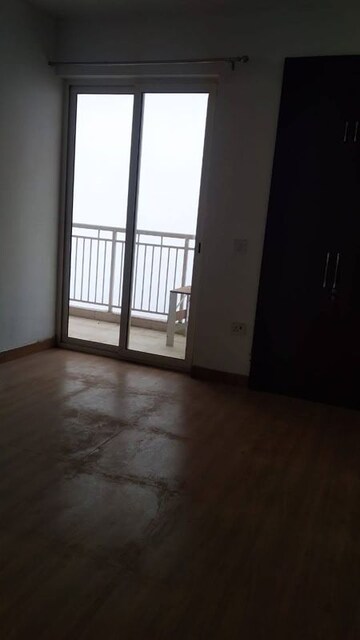 Room in 3 BHK Apartment at SS The Coralwood, Sector 84 – for Rent