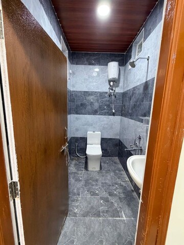 Kitchen in 3.5 BHK Builder Floor at Kondapur – for Rent