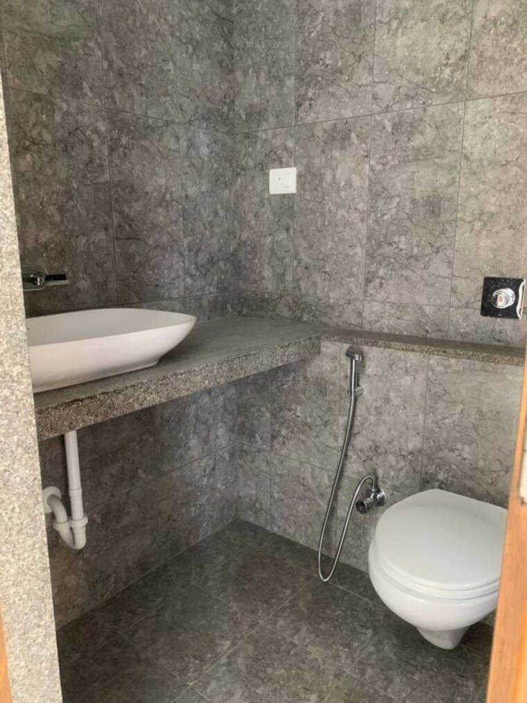 Bathroom, lohgaon 2 Bedroom 990 Sq.Ft. Apartment In Lohgaon Pune 9721167