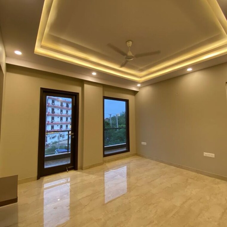 Room, sector 57 4 Bedroom 360 Sq.Yd. Builder Floor In Sector 57 Gurgaon 9721985
