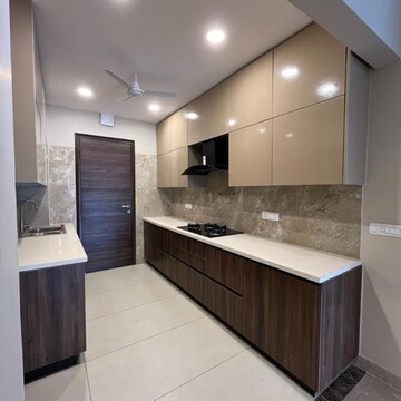 Kitchen in 4 BHK Builder Floor at Sector 57 – for Sale