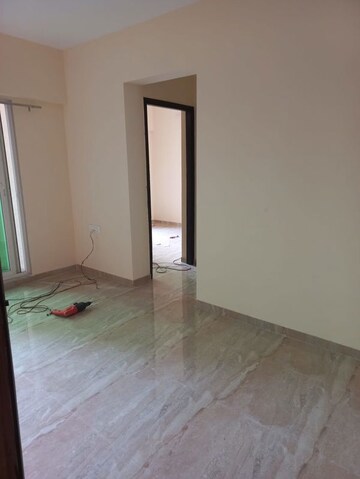 Room in 1 BHK Apartment at Siddhi Highland Springs, Dhokali – for Rent