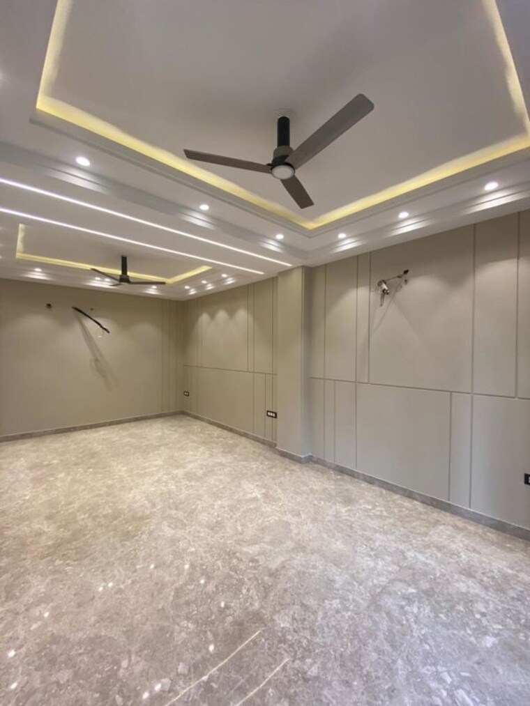 Kitchen, east patel nagar 3 Bedroom 1800 Sq.Ft. Builder Floor In East Patel Nagar Delhi 9721992