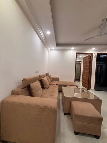 Living Room in 2 BHK Builder Floor at Palm Residency Chhatarpur, Chattarpur – for Rent