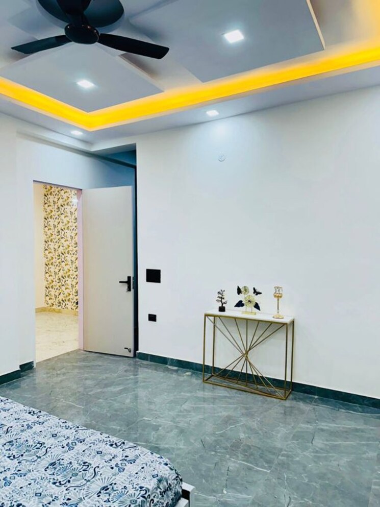 Room, sector 1 3 Bedroom 1450 Sq.Ft. Builder Floor In Sector 1 Noida 9722024