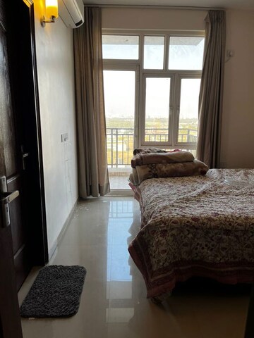Bedroom in 3 BHK Apartment at Omaxe Waterscapes, Gomti Nagar – for Rent