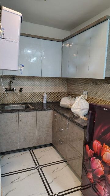 Bathroom in 1 BHK Builder Floor at Sapphire Tower, Sector 104 – for Rent