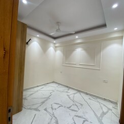 2 BHK + Servant Room Builder Floor For Sale in Chattarpur