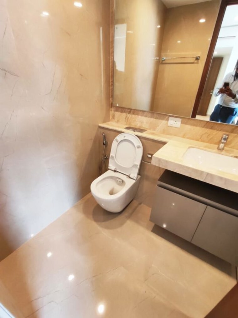 Bathroom, hiranandani-lake-enclave-glendale 3 Bedroom 1088 Sq.Ft. Apartment In Thane West Thane 9722085