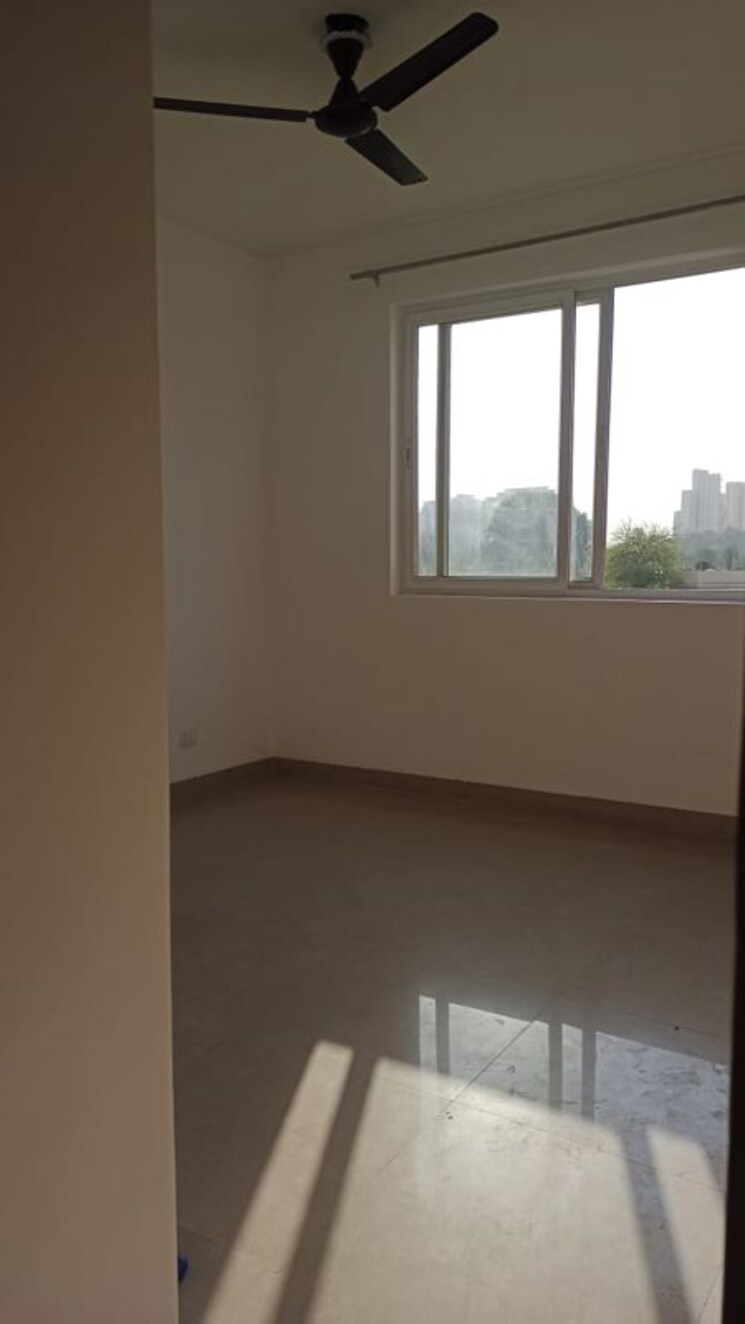 Room, emaar-emerald-floors-premier 3 Bedroom 1650 Sq.Ft. Apartment In Sector 65 Gurgaon 9722087