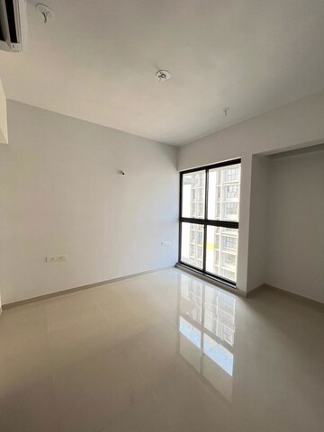 Room in 2.5 BHK Apartment at Lodha Palava Downtown, Dombivli East – for Rent