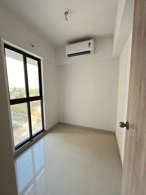 Room in 2.5 BHK Apartment at Lodha Palava Downtown, Dombivli East – for Rent