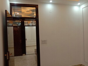 Room in 2 BHK Independent House at Dwarka Mor – for Sale