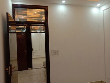 Room in 2 BHK Independent House at Dwarka Mor – for Sale