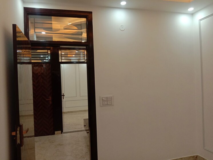 Room, dwarka mor 2 Bedroom 900 Sq.Ft. Independent House In Dwarka Mor Delhi 9722029