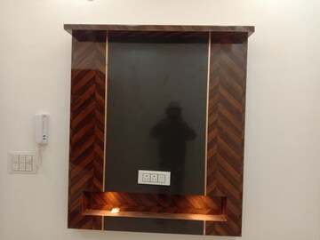 Furnished Amenities in 2 BHK Independent House at Dwarka Mor – for Sale