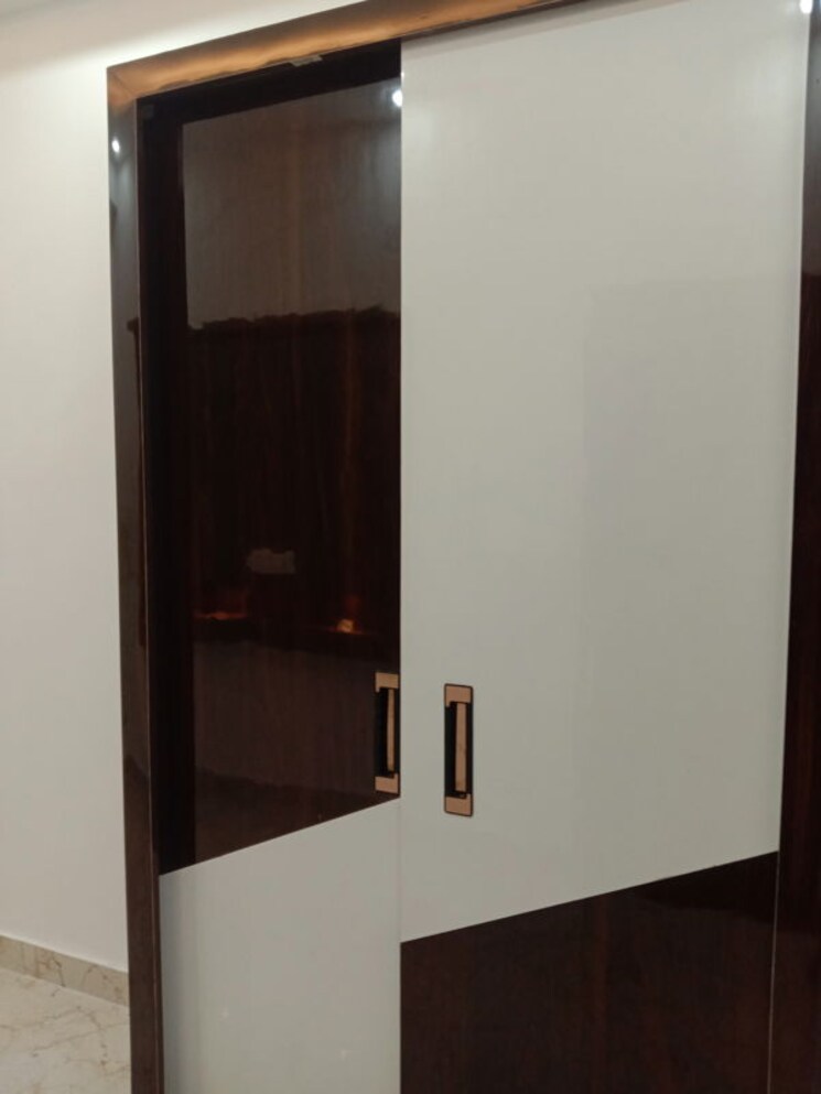 Room, dwarka mor 2 Bedroom 900 Sq.Ft. Independent House In Dwarka Mor Delhi 9722029