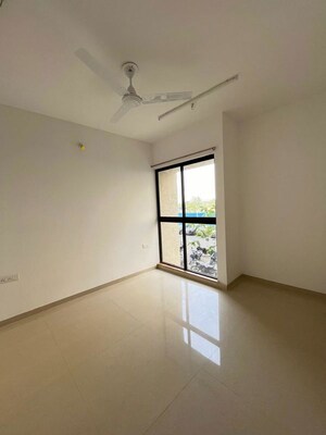 Room in 2 BHK Apartment at Lodha Palava Downtown, Dombivli East – for Rent