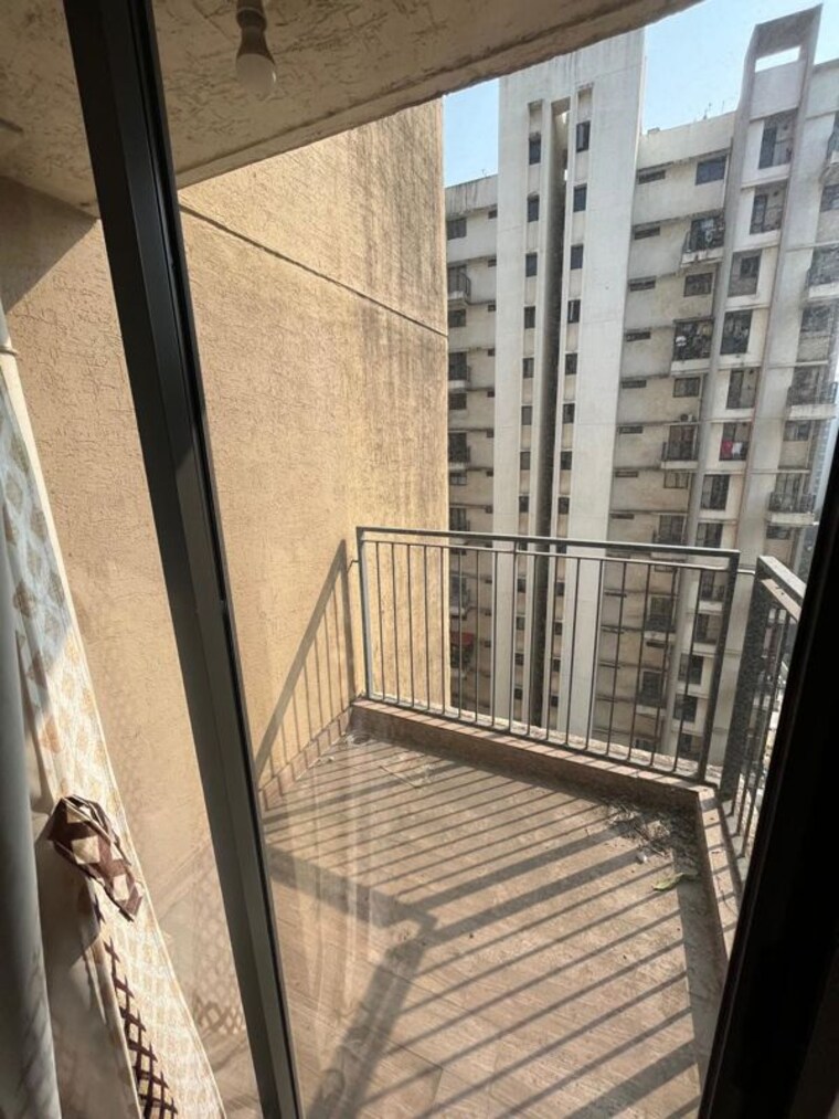 Balcony, lodha-palava-city-lakeshore-greens 1 Bedroom 510 Sq.Ft. Apartment In Dombivli East Thane 9722155