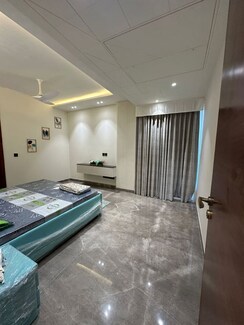 3 BHK Builder Floor For Sale in Nirvana Country Birch Court