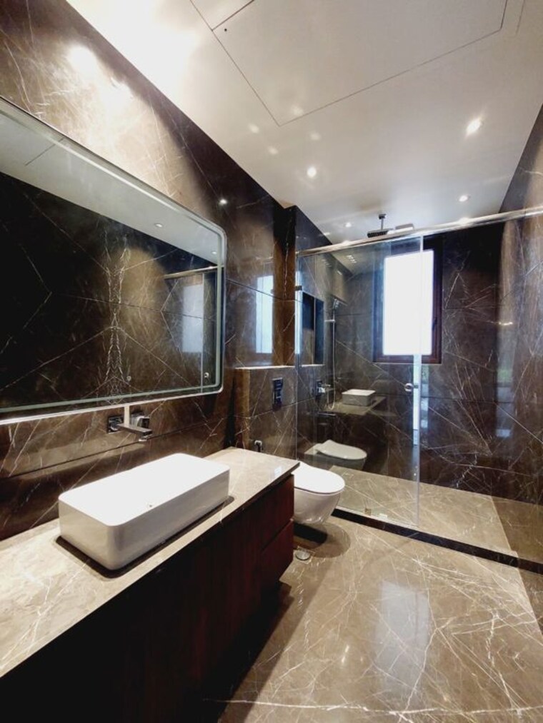 Kitchen, dlf-queens-court 3 Bedroom 208 Sq.Yd. Builder Floor In Greater Kailash ii Delhi 9722183