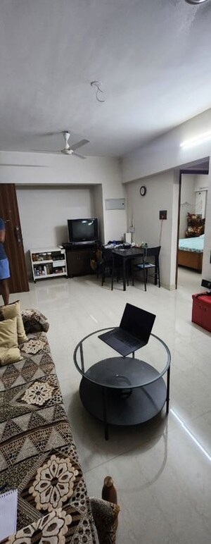 Team Area in 1 BHK Apartment at Shreeniwas CHS Dombivli, Dombivli West – for Rent