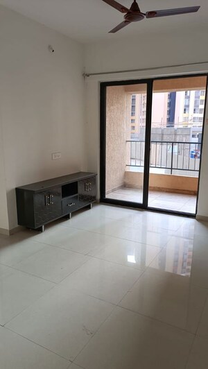 2 BHK Apartment For Rent in Shapoorji Pallonji Joyville Hadapsar Annexe, Hadapsar