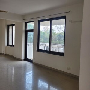 Room in 4 BHK Apartment at AWHO Township Gurjinder Vihar, Omega Ii Greater Noida – for Rent