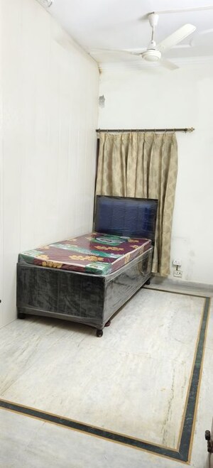 Bedroom in  Pg at Sector 36 – for Rent