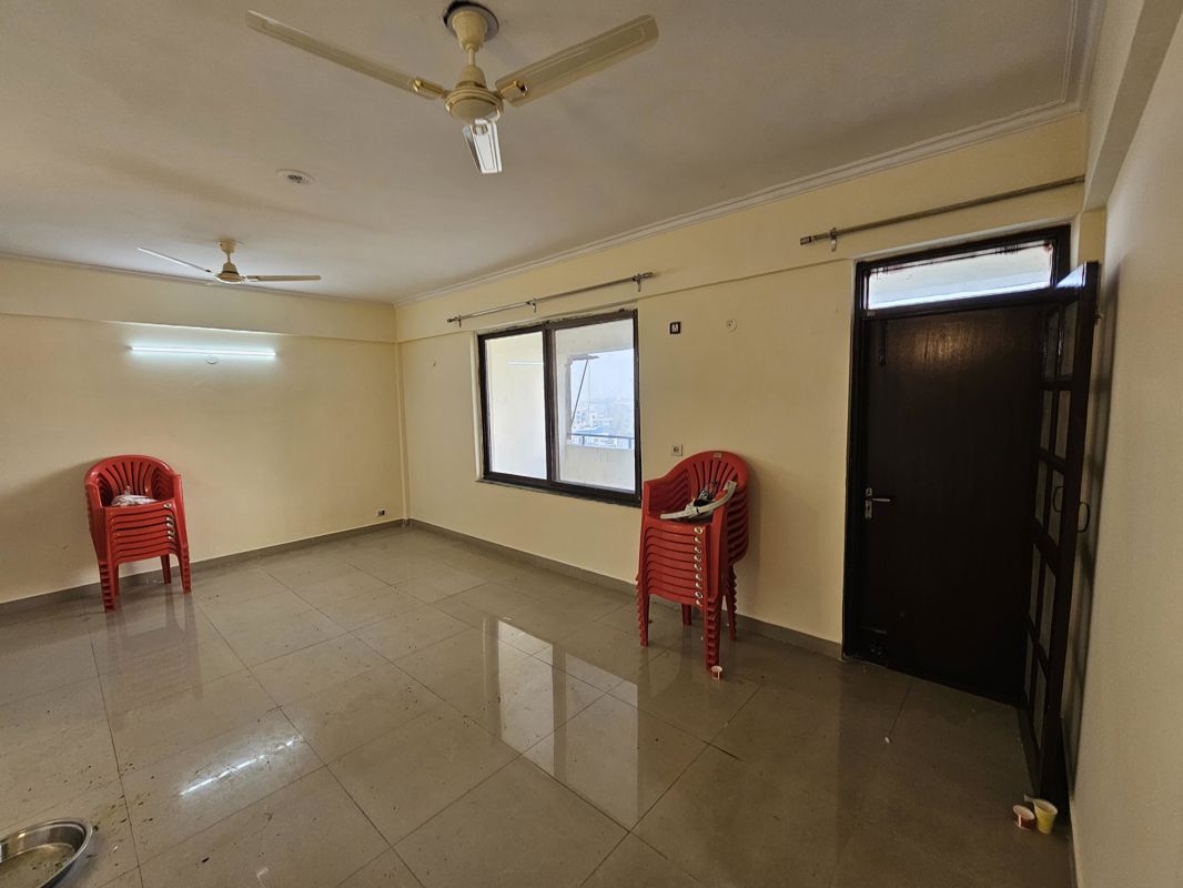 4 BHK + Servant Room 2400 Sq.Ft. Apartment in AWHO Township Gurjinder Vihar