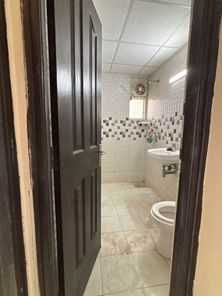 Bathroom, jm-florence 2 Bedroom 1060 Sq.Ft. Apartment In Tech Zone 4 Greater Noida Greater Noida 9722294