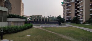 Parking in 2 BHK Apartment at JM Florence, Tech Zone 4 Greater Noida – for Rent