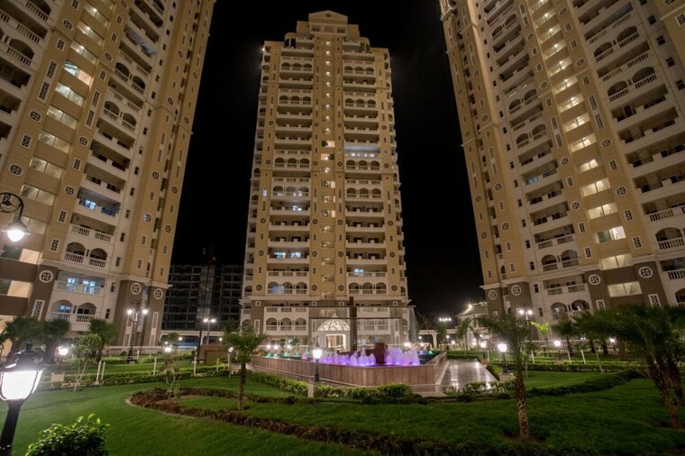 Exterior View, purvanchal-royal-city 3 Bedroom 1725 Sq.Ft. Apartment In Chi V Greater Noida Greater Noida 9722304