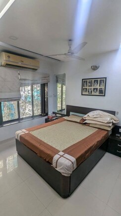 2 BHK + Pooja Room Apartment For Sale in Amal Juhu Sheetal CHS