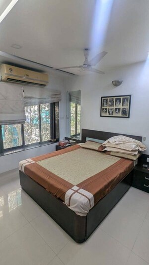 2 BHK Apartment For Sale in Amal Juhu Sheetal CHS, Juhu