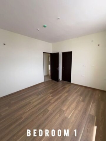 Room in 4 BHK Apartment at Prestige West Woods, Binnipete – for Sale