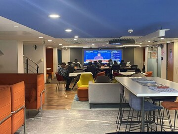  Showroom For Rent in Richmond Towers, Richmond Town