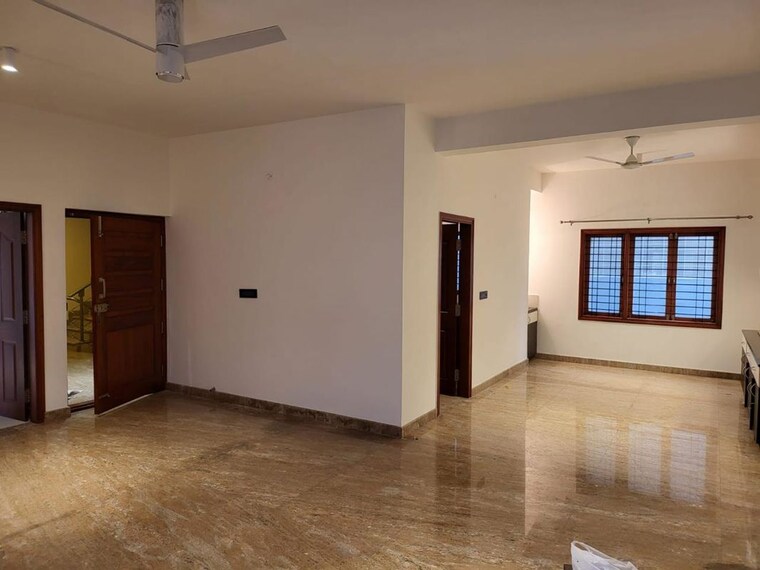 Room, benson-apartments 3 Bedroom 2000 Sq.Ft. Apartment In Benson Town Bangalore 9232875