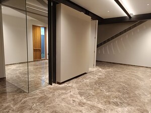 Room in 4 BHK Apartment at Regency Liqury, Lavelle Road – for Rent