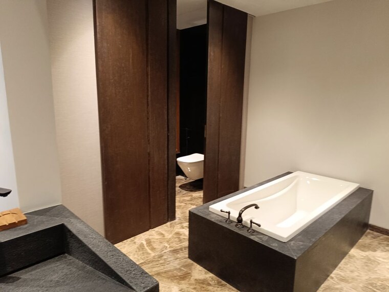 Attached Bathroom, regency-liqury 4 Bedroom 4400 Sq.Ft. Apartment In Lavelle Road Bangalore 9041663