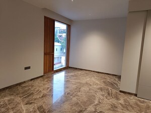 Room in 4 BHK Apartment at Regency Liqury, Lavelle Road – for Rent