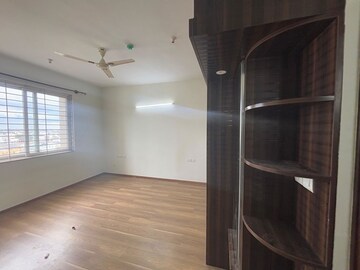 Room in 3 BHK Builder Floor at Prestige West Woods, Binnipete – for Rent