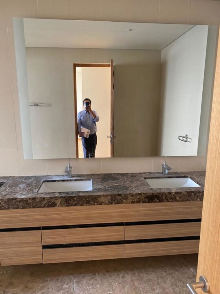 Master Bedroom, embassy-lake-terrace 3 Bedroom 3667 Sq.Ft. Apartment In Hebbal Bangalore 8449231