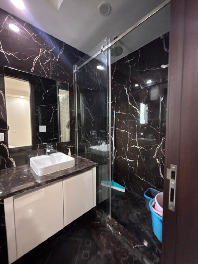 Attached Bathroom, green park extension 4 Bedroom 4000 Sq.Ft. Apartment In Green Park Extension Delhi 9722372