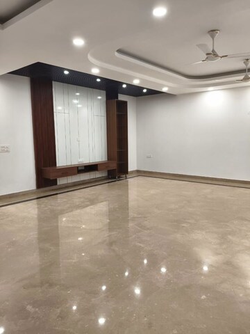 4 BHK Builder Floor For Rent in Sector 21c