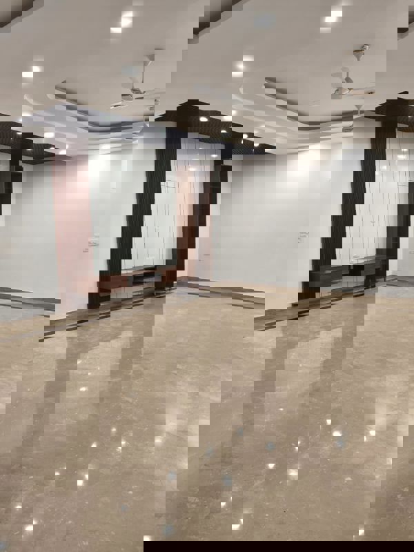 4 BHK Builder Floor For Rent in Sector 21C