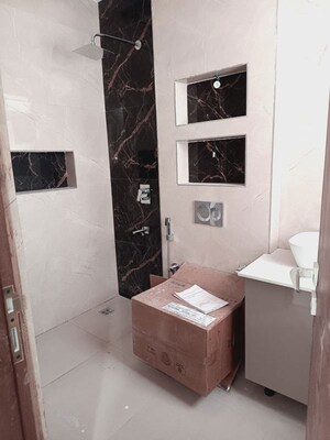 Furnished Amenities in 3.5 BHK Builder Floor at Sector 19 – for Rent