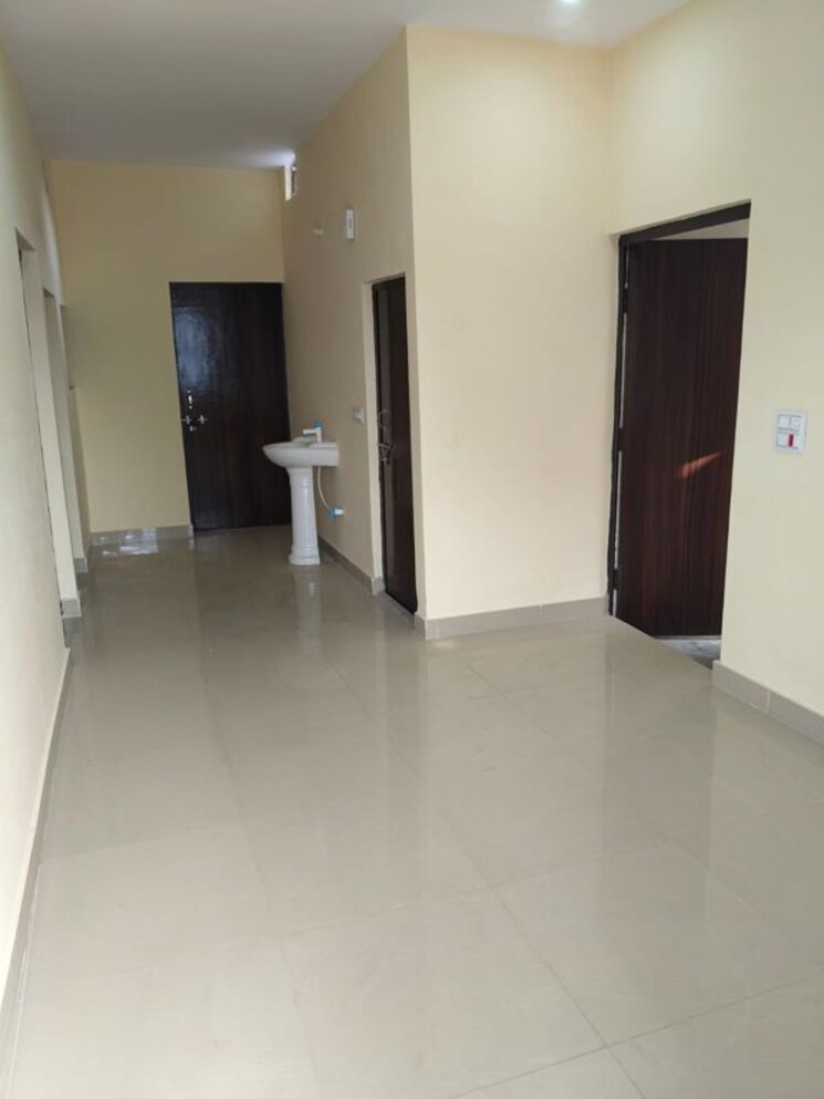Room, sector 29 2 Bedroom 900 Sq.Ft. Builder Floor In Sector 29 Faridabad 9558948